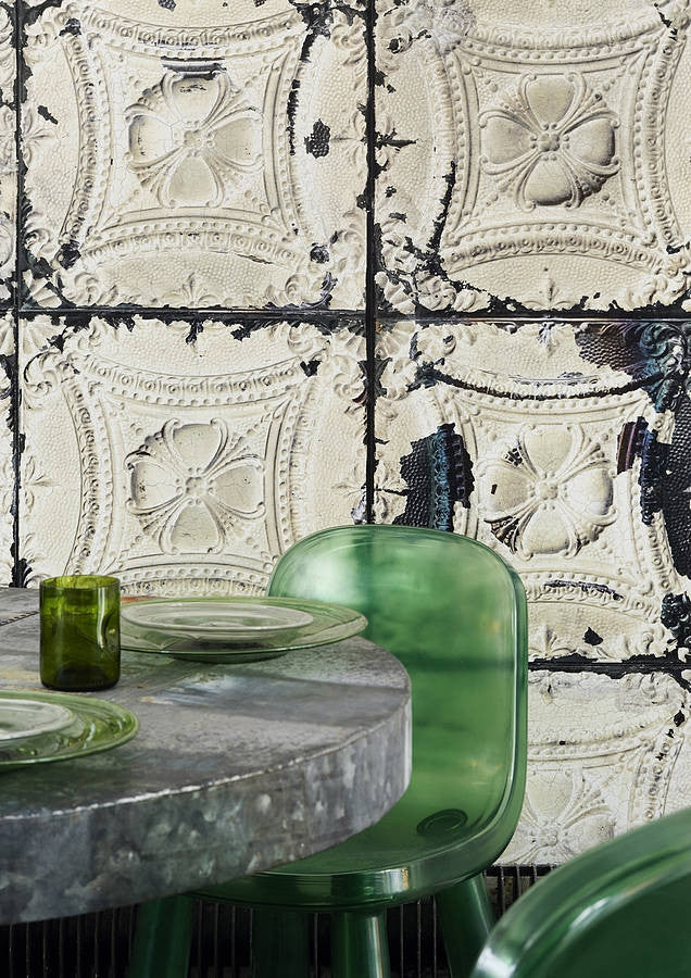 Brooklyn Tins Wall Paper by MERCI TIN-01