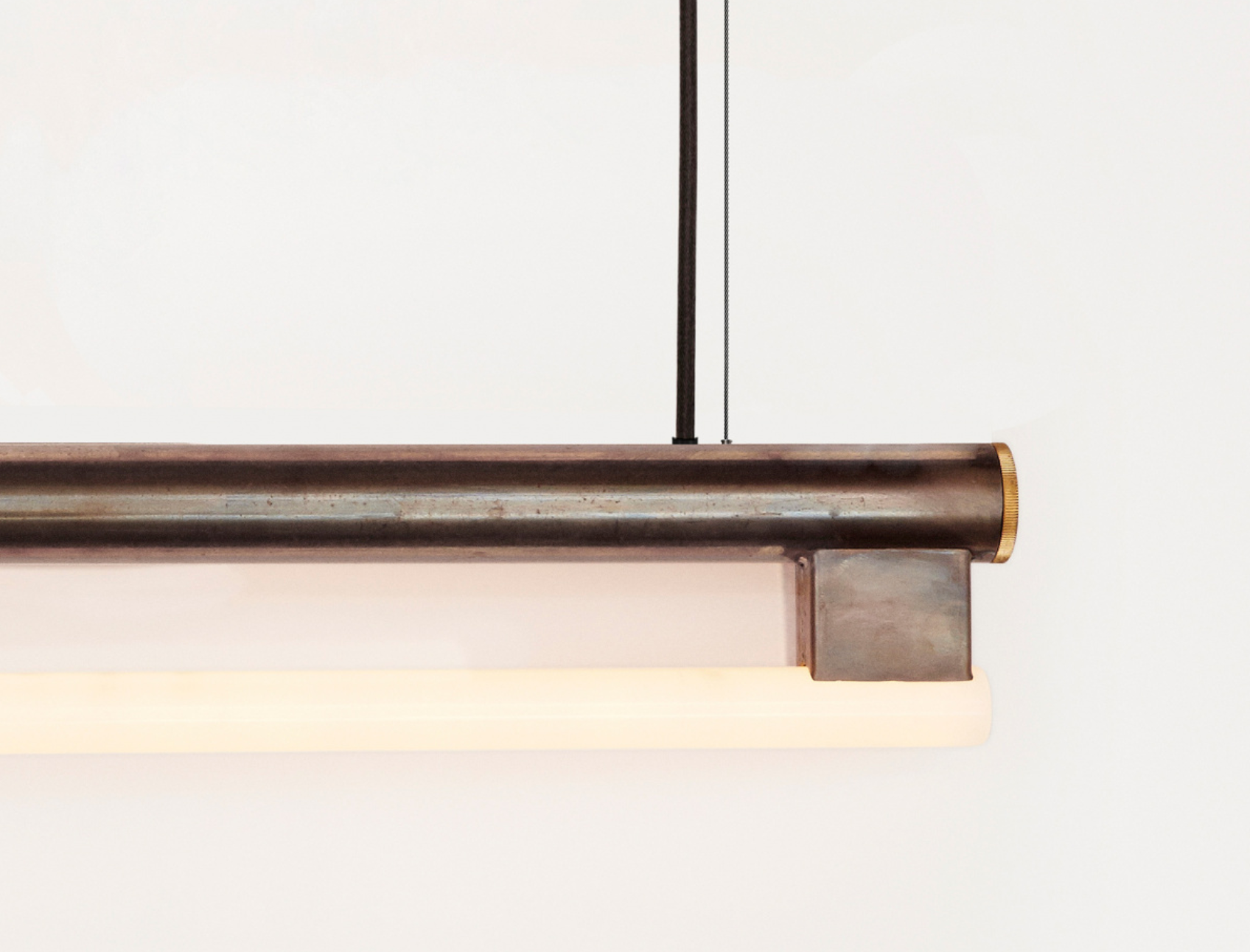 Frama Eiffel lamp 1000 pendant White Punch