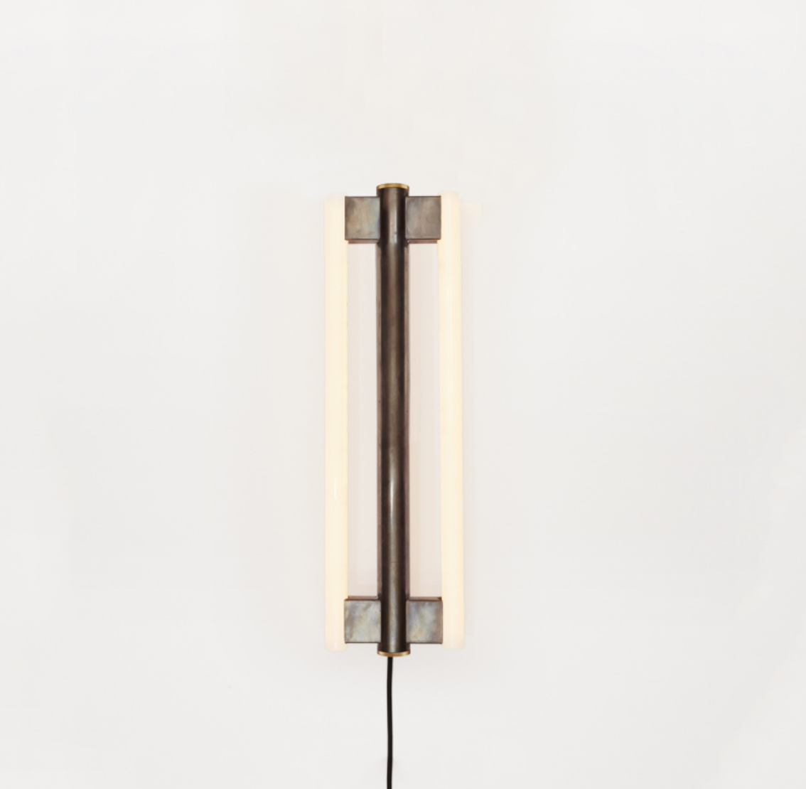 Frama Eiffel lamp 500 wall White Punch
